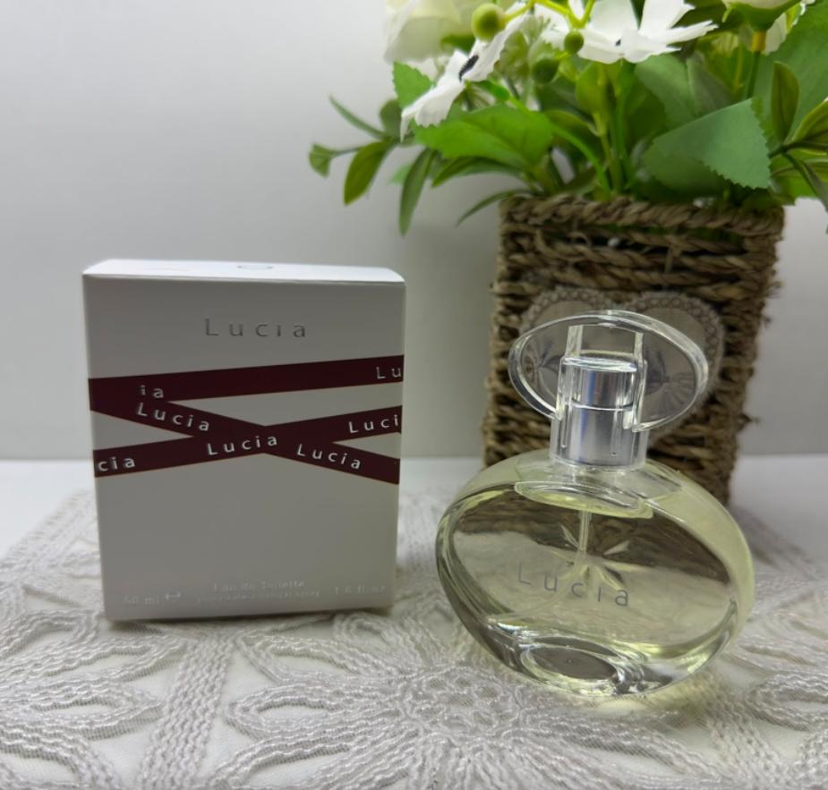 Parfum:60 ml 15 azn limon ətirli 